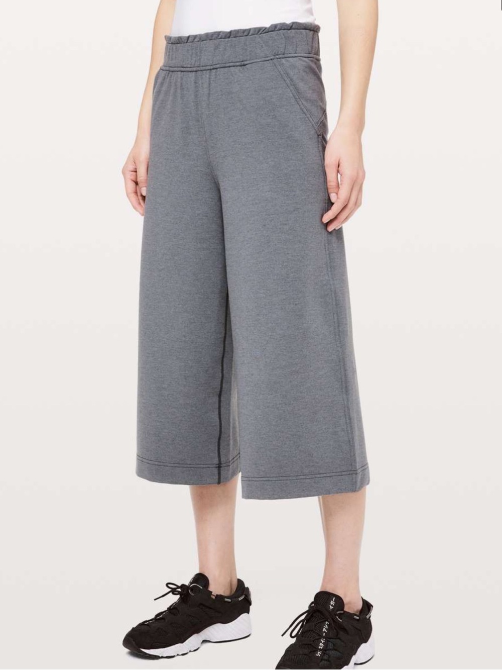 Lululemon Hello Sunday Crop (NWT)